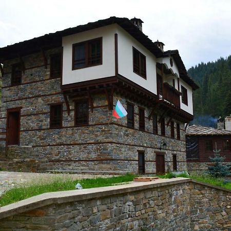 Къща За Гости Гайтана Shiroka Laka Exterior photo
